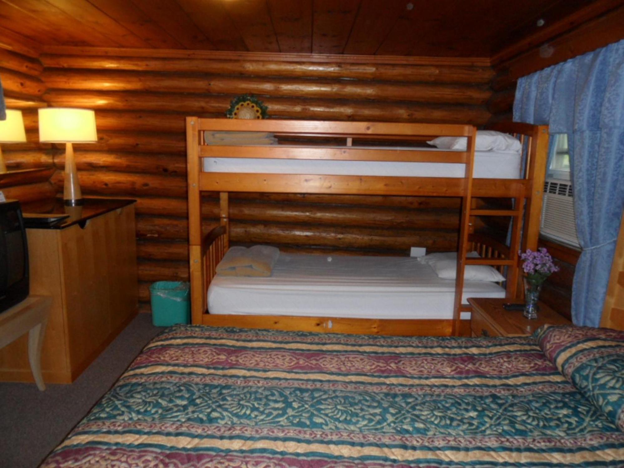 Seven Dwarfs Cabin - On The Brook Cabins Lake George Camera foto