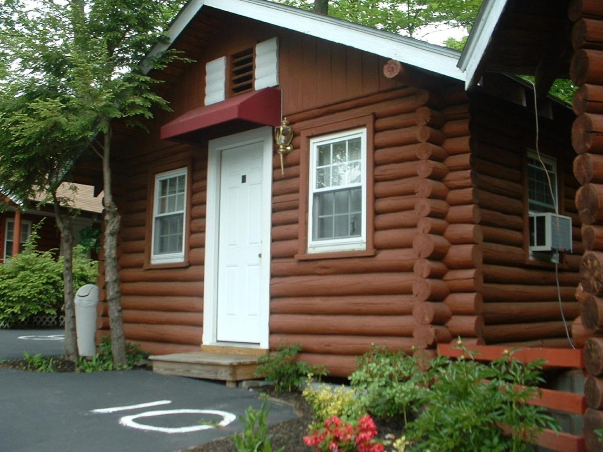 Seven Dwarfs Cabin - On The Brook Cabins Lake George Camera foto